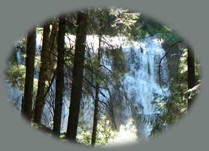 rivers in the cascade mountains of oregon and california.